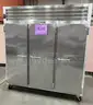 **** TRAULSEN G30010 SOLID DOOR 3 SECTION REACH-IN MOBILE REFRIGERATOR (91&#x22; x 43&#x22; x 83 1/2&#x22;) **** (I)