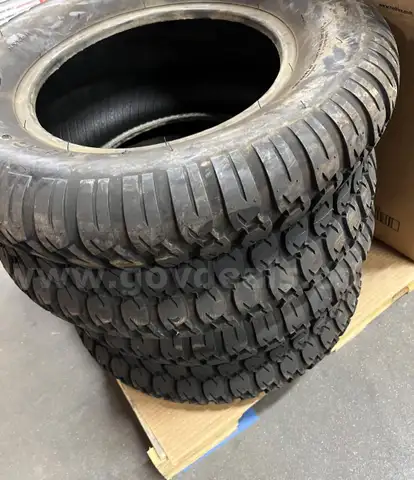 **** ASSORTED UTILITY VEHICLE TIRES (1 PALLET) **** (I)
