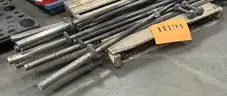 **** METAL BARBELLS AND DUMBBELS (1 PALLET) **** (I)