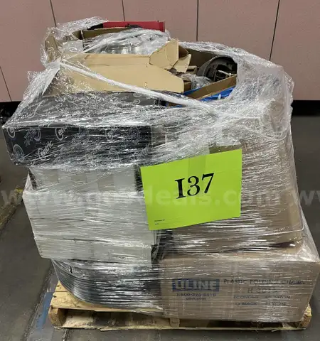 **** ASSORTED AUTOMOTIVE PARTS (1 PALLET) **** (I)