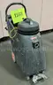 **** DAYTON WET-DRY VACUUM **** (I)