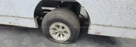 **** 2-PASSENGER ELECTRIC GOLF CART WITH FLATBED **** (Y)