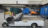 **** 2-PASSENGER ELECTRIC GOLF CART WITH FLATBED **** (Y)