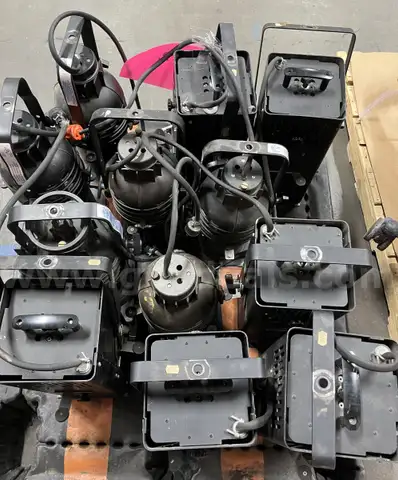 **** ASSORTED STAGE LIGHTING EQUIPMENT (1 PALLET) **** (I)