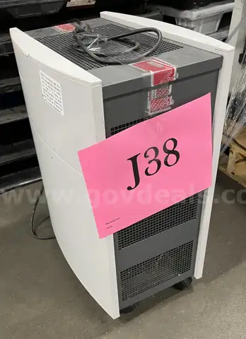 **** BLUE-AIR CLASSIC AIR PURIFIER **** (I)