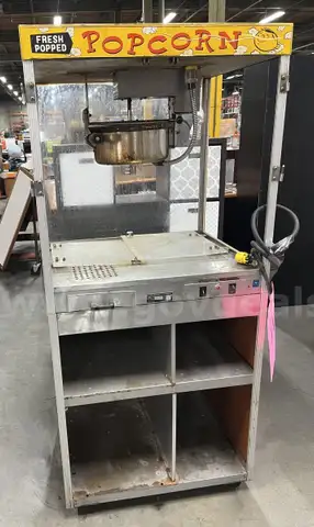 **** STAR MFG. VINTAGE POPCORN MACHINE (MODEL # 89) **** (I)