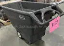 **** RUBBERMAID 3/4&#x22; CU. YD. UTILITY TILT TRUCK **** (I)