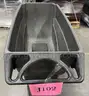 **** RUBBERMAID 3/4&#x22; CU. YD. UTILITY TILT TRUCK **** (I)