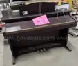 **** ROLAND KR-105 DIGITAL INTELLIGENT PIANO **** (I)