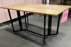 **** EXTENDABLE DROP LEAF FOLDING DINING TABLE (63&#x22; W. x 31 1/2&#x22; D. x 29 1/2&#x22;H.) **** (I)