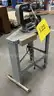 **** DELTA 16&#x22; 40-560 TYPE ll SCROLL SAW WITH TABLE **** (I)