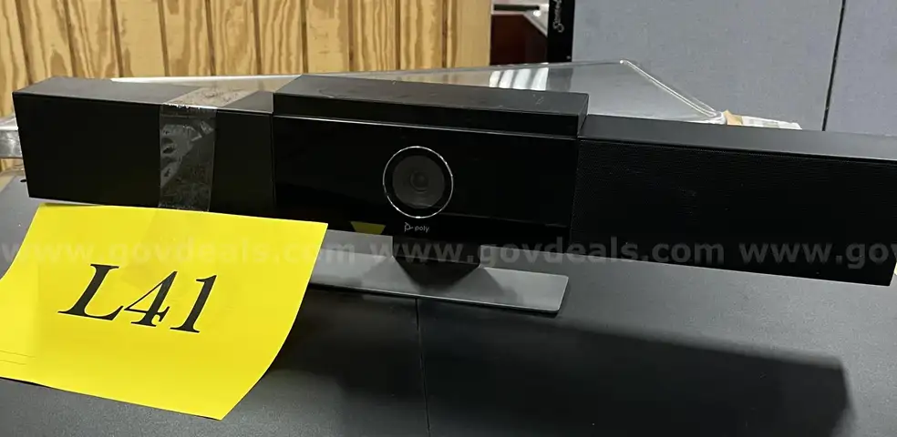 **** POLY STUDIO P009 HD VIDEO CONFERENCE SYSTEM (1 UNIT) **** (I)