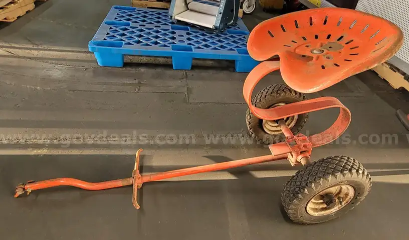 **** LAWN MOWER SULKY **** (I)