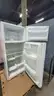 **** GE HOME REFRIGERATOR-FREEZER **** (I)