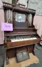 **** THE BELL ORGAN & PIANO CO. ANTIQUE PARLOR PEDEL ORGAN **** (I)