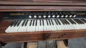 **** THE BELL ORGAN & PIANO CO. ANTIQUE PARLOR PEDEL ORGAN **** (I)