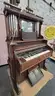 **** THE BELL ORGAN & PIANO CO. ANTIQUE PARLOR PEDEL ORGAN **** (I)