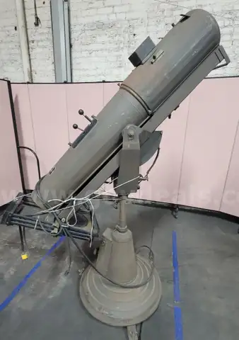 **** VINTAGE THEATER STAGE STRONG TROUPER PROJECTION SPOTLIGHT ARC LAMP **** (I)