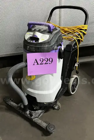 **** PRO-TEAM PRO-GUARD-20 WET-DRY VACUUM CANISTER **** (I)