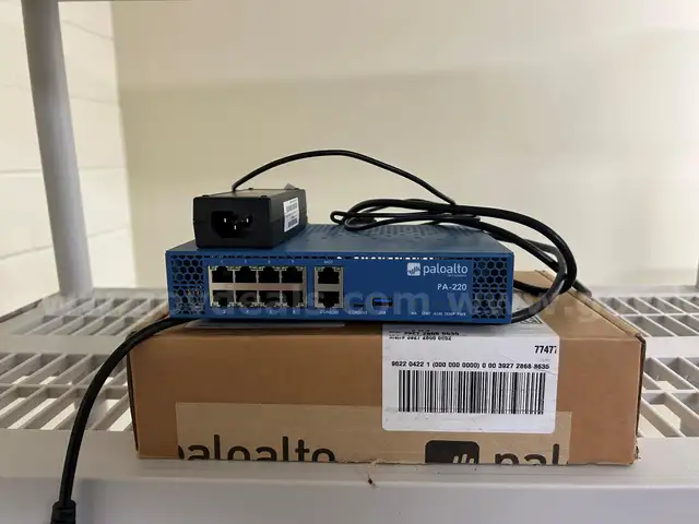 PaloAlto PA-220 8-Port Firewall, Good Working Condition