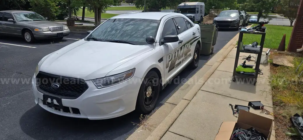 2013 Ford Taurus