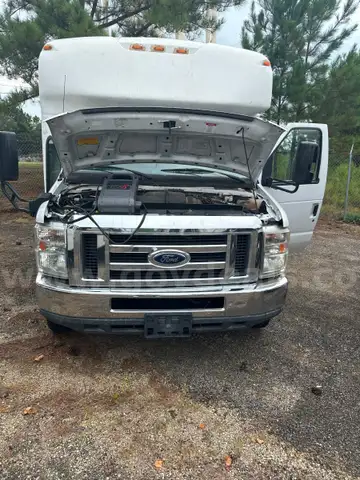 2017 Ford Econoline