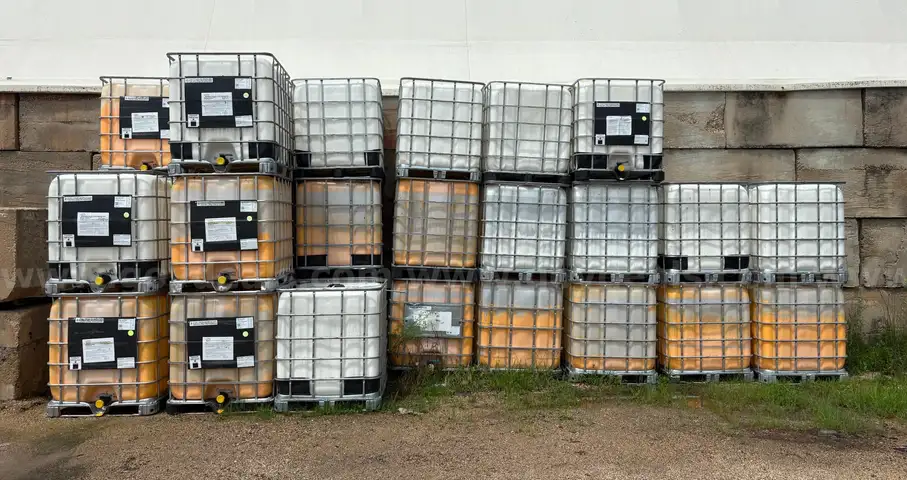 Lot of (25) 250 Gallon Paint Totes