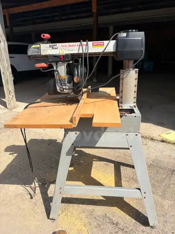 TABLE SAW
