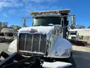 2015 Peterbilt 348