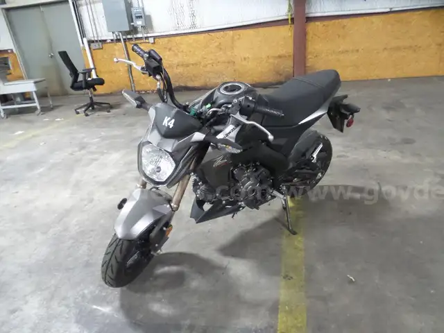 2017 Kawasaki Z125 PRO