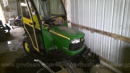 John deere best sale x724 attachments