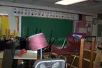 ONE LOT - SINGLE PORTABLE CLASSROOM BUILDING