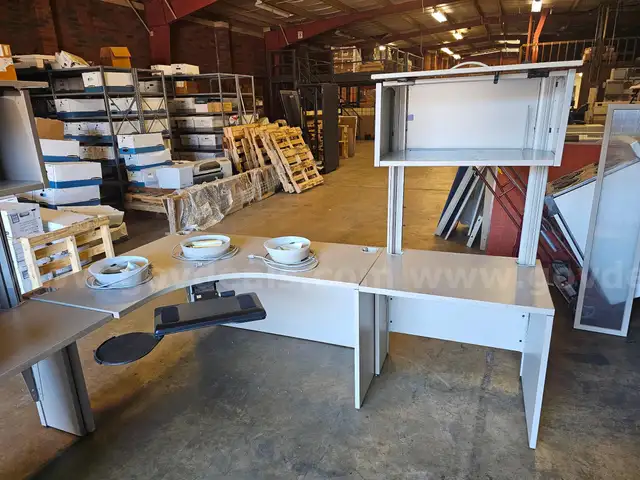 L-Shape Desk.