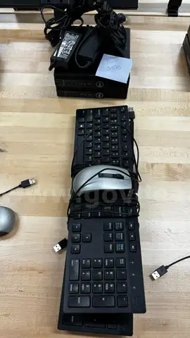 Lot of 2 Dell Optiplex 3070 - i7