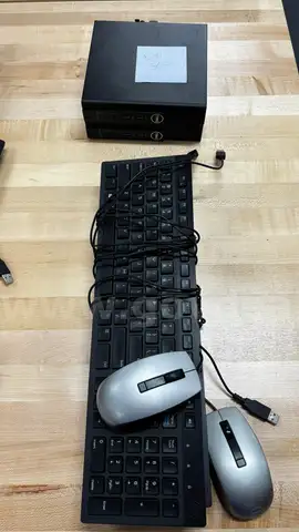Lot of 2 Dell Optiplex 3070 - i7