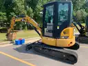 CATERPILLAR MINI EXCAVATOR