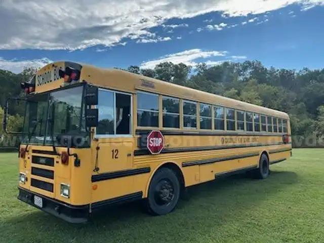 2009 Thomas Bus