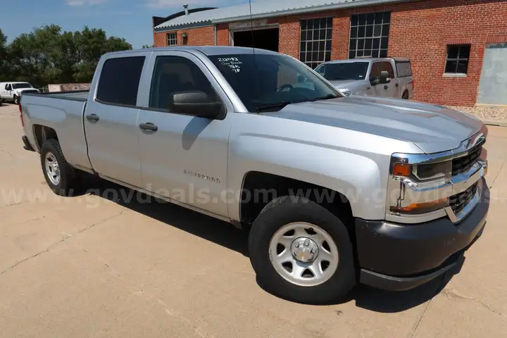 2018 Chevrolet Silverado 1500 Work Truck Crew Cab Short Box 2WD