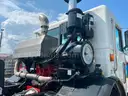 2009 Peterbilt 320