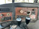 2009 Peterbilt 320