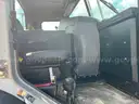 2009 Peterbilt 320