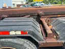 2009 Peterbilt 320