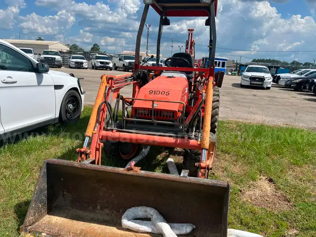 2006 KUBOTA B12 BACKHOE LOADER