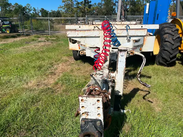 2005 BUTLER POLE TRAILER