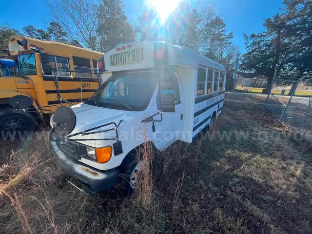 Ford E-350 Activity Bus