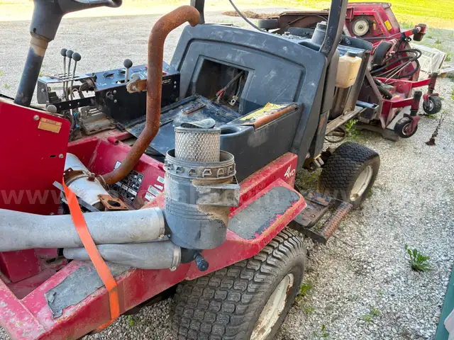 Toro Groundmaster 4100-D Wide area mower
