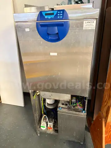 Commercial Glassware Washer