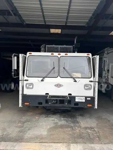 2017 CRANE CARRIER
