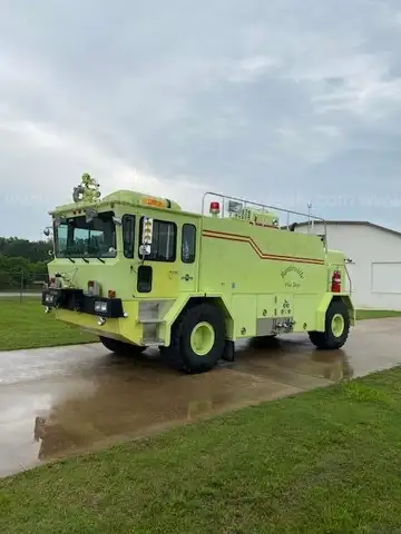 1992 OSHKOSH ARFF FIRE TRUCK T-1500