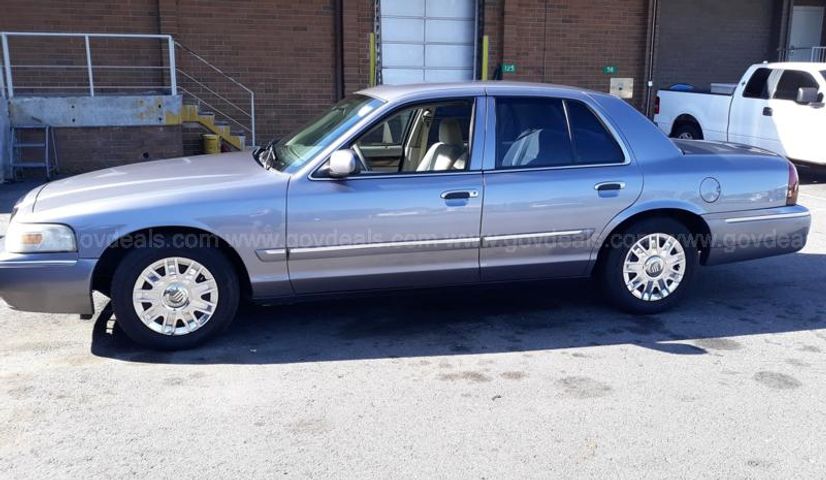 2006 Mercury Marquis | AllSurplus